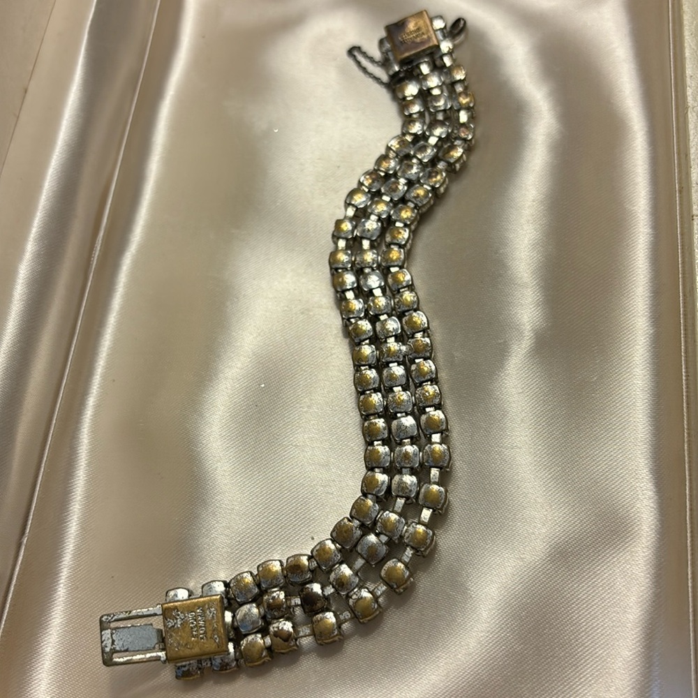 Vintage signed Czecho Slovakia 3 strand rhinestone bracelet! - Picture 6 of 7